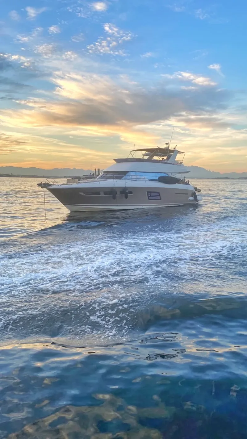 Foto de Prestige 60' Fly VIN